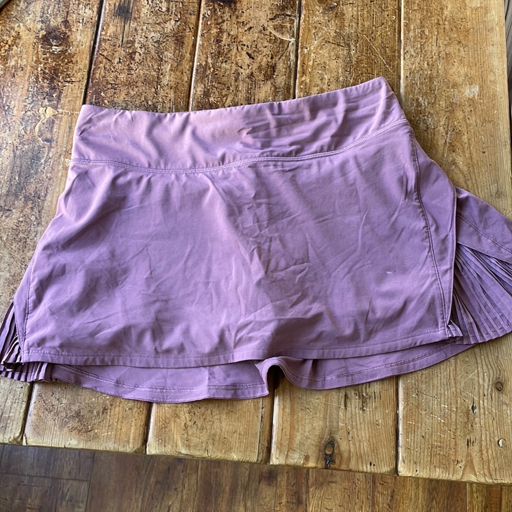Lululemon mauve pleated tennis skirt